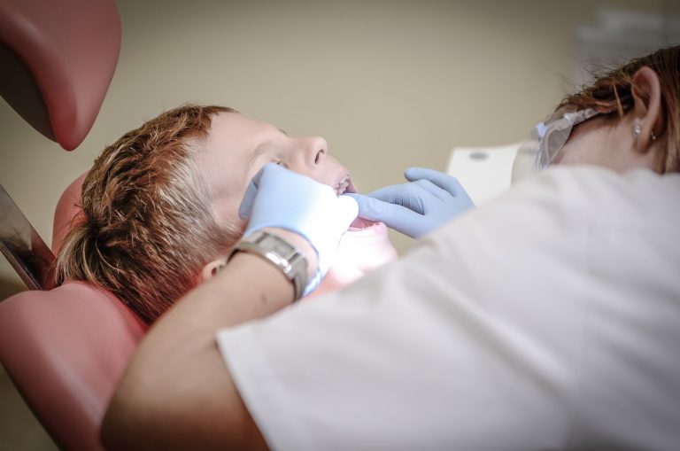 cat dureaza o amprenta dentara